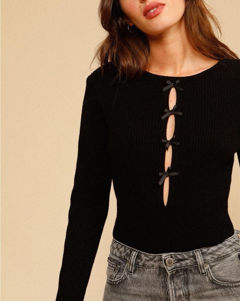 women's sweaters women o-neck knitted sweater bows ties hollow out ladies long sleeve slim knitwear pullover elegant 2021 autumn winte, White;black
women's sweaters women o-neck knitted sweater bows ties hollow out ladies long sleeve slim knitwear pullover elegant 2021 autumn winte, White;black