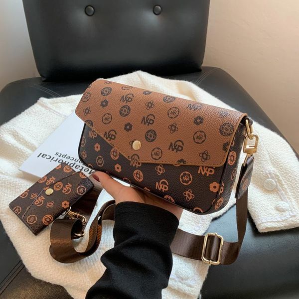 evening bags design vintage printing women crossbody bag fashion exquisite handbag and purse female luxury shoulder
evening bags design vintage printing women crossbody bag fashion exquisite handbag and purse female luxury shoulder