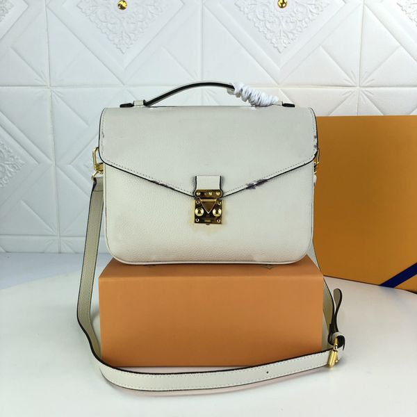 women luxurys designers bags 2021 fashion and comfortable women's shoulder bag three in one package serial number:m45596 size:25*19*7cm
women luxurys designers bags 2021 fashion and comfortable women's shoulder bag three in one package serial number:m45596 size:25*19*7cm