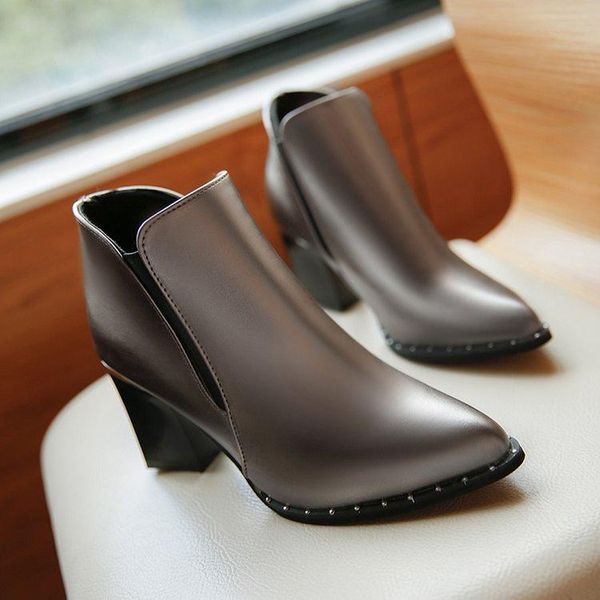 boots european style contracted tide girl woman british rivet autumn winter .5cm high-heeled shoes, Black
boots european style contracted tide girl woman british rivet autumn winter .5cm high-heeled shoes, Black