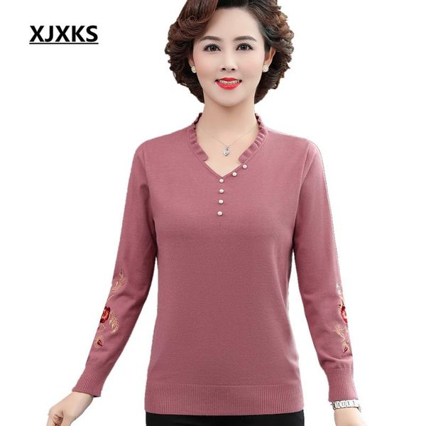 women's sweaters xjxks exquisite embroidery fashion v-neck women sweater 2021 autumn winter high-end wool knitted pullover, White;black
women's sweaters xjxks exquisite embroidery fashion v-neck women sweater 2021 autumn winter high-end wool knitted pullover, White;black
