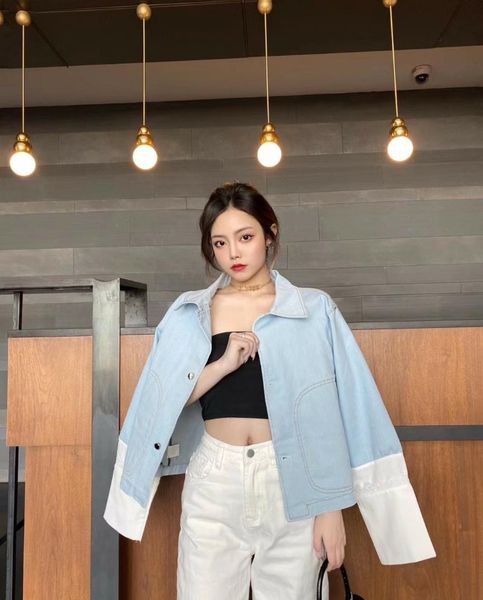 women coat blue color full sleeve spring lace patchwork jeans loose casual fashion classic design l1 women's jackets, Black;brown
women coat blue color full sleeve spring lace patchwork jeans loose casual fashion classic design l1 women's jackets, Black;brown