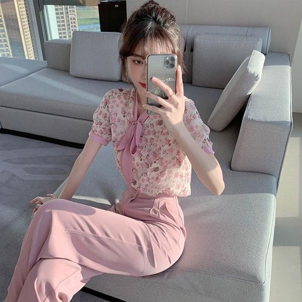 leisure fashion suit women in summer, the style chiffon shirt-cut-age broadleg pants two-piece set foreign women's two piece, White
leisure fashion suit women in summer, the style chiffon shirt-cut-age broadleg pants two-piece set foreign women's two piece, White