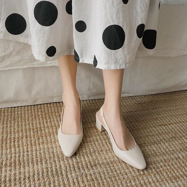 dress shoes half baotou sandals female gentle fairy wind pointed middle heel grandma wild 2021 summer high heels tide, Black
dress shoes half baotou sandals female gentle fairy wind pointed middle heel grandma wild 2021 summer high heels tide, Black