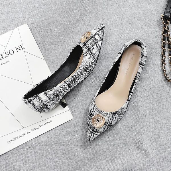 dress shoes 2021 spring woman small thin high heels 3.5cm pointed toe classics female office lady elegant sandals wedding pumps, Black
dress shoes 2021 spring woman small thin high heels 3.5cm pointed toe classics female office lady elegant sandals wedding pumps, Black