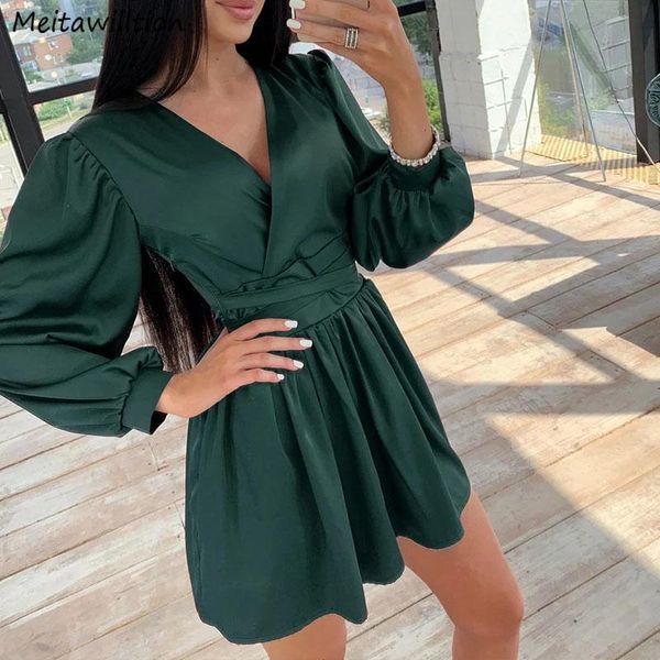 casual dresses women deep v-neck mini dress 2021 autumn office lady vintage elegant lantern sleeve solid satin party a line, Black;gray
casual dresses women deep v-neck mini dress 2021 autumn office lady vintage elegant lantern sleeve solid satin party a line, Black;gray