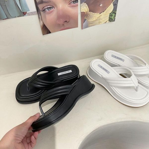 slippers casual shoes woman 2021 rubber flip flops pantofle on a wedge low platform med luxury hawaiian hoof heels slides fa, Black
slippers casual shoes woman 2021 rubber flip flops pantofle on a wedge low platform med luxury hawaiian hoof heels slides fa, Black