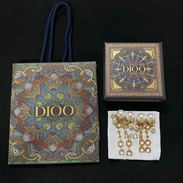 design jewelry 2021 pearl fashion color diamond long letters stars personality small fragrance earrings female, Golden
design jewelry 2021 pearl fashion color diamond long letters stars personality small fragrance earrings female, Golden