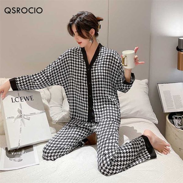 qsrocio autumn women's pajamas set luxury style houndstooth print sleepwear silk like nightie leisure homewear nightwear set 211007, Black;red
qsrocio autumn women's pajamas set luxury style houndstooth print sleepwear silk like nightie leisure homewear nightwear set 211007, Black;red