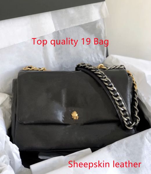 luxurys designers bag 19 series sheepskin leather handbags comes with box women shoulders bags tote designer crossbody purse chain fashion p
luxurys designers bag 19 series sheepskin leather handbags comes with box women shoulders bags tote designer crossbody purse chain fashion p