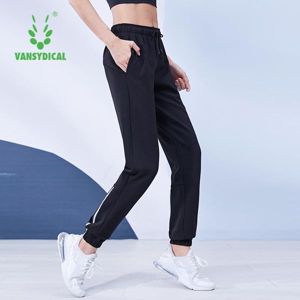 winter joggers women thickening loose running sport pants for gym breathable female training fitness workout trousers, Black;blue
winter joggers women thickening loose running sport pants for gym breathable female training fitness workout trousers, Black;blue