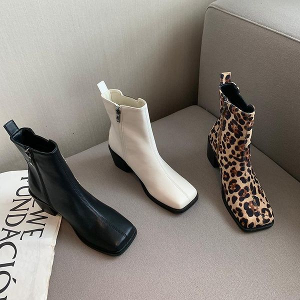 boots fashion women square toe slip on sock booties black/white/leopard rhinestone ladies winter autumn size 39
boots fashion women square toe slip on sock booties black/white/leopard rhinestone ladies winter autumn size 39