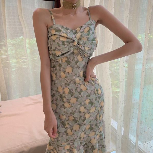 trumpet v-neck spaghetti strap floral korean style beach vintage slim simple chic elegant boho vestidos 210510, Black;gray
trumpet v-neck spaghetti strap floral korean style beach vintage slim simple chic elegant boho vestidos 210510, Black;gray