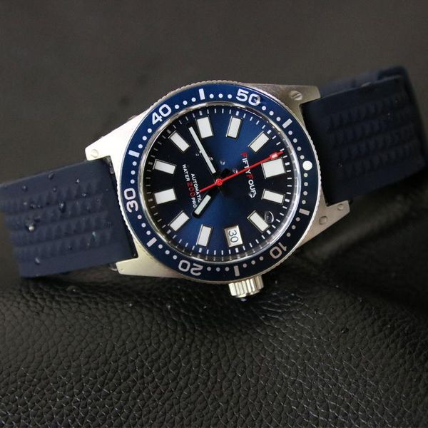 wristwatches deepblue man diverwatch sla017 waterproof strap 200m super luminous, Slivery;brown
wristwatches deepblue man diverwatch sla017 waterproof strap 200m super luminous, Slivery;brown