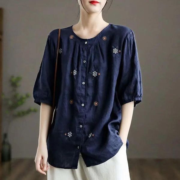 women's blouses & shirts 2021 arrival summer women loose o-neck short sleeve single breasted blouse cotton linen floral embroidery casu, White
women's blouses & shirts 2021 arrival summer women loose o-neck short sleeve single breasted blouse cotton linen floral embroidery casu, White