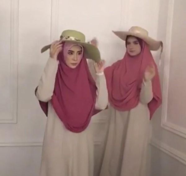 scarves (12 pieces/lot) latest style chiffon instant muslim hijab islamic scarf can choose colours hw271, Blue;gray
scarves (12 pieces/lot) latest style chiffon instant muslim hijab islamic scarf can choose colours hw271, Blue;gray