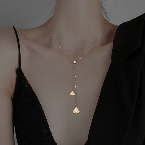 light shell necklace ginkgo luxury niche design feeling the new female collarbone chain tassel necklace, Silver
light shell necklace ginkgo luxury niche design feeling the new female collarbone chain tassel necklace, Silver
