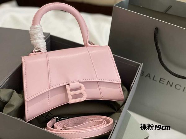 vintage wallets hourglass totes handbags vutton designers luxurys purse women fashion shoulder crossbody bags
vintage wallets hourglass totes handbags vutton designers luxurys purse women fashion shoulder crossbody bags