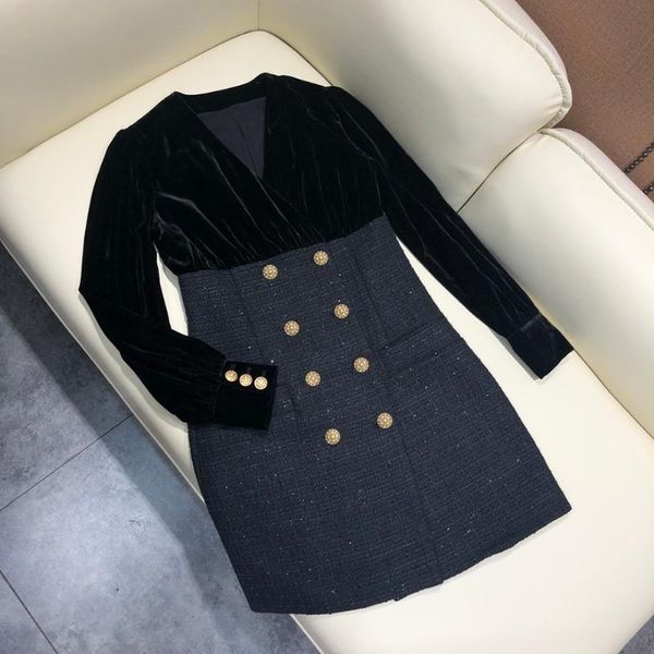 casual dresses 2021 autumn and winter silk velvet stitching v-neck double-breasted wool tweed dress women, Black;gray
casual dresses 2021 autumn and winter silk velvet stitching v-neck double-breasted wool tweed dress women, Black;gray
