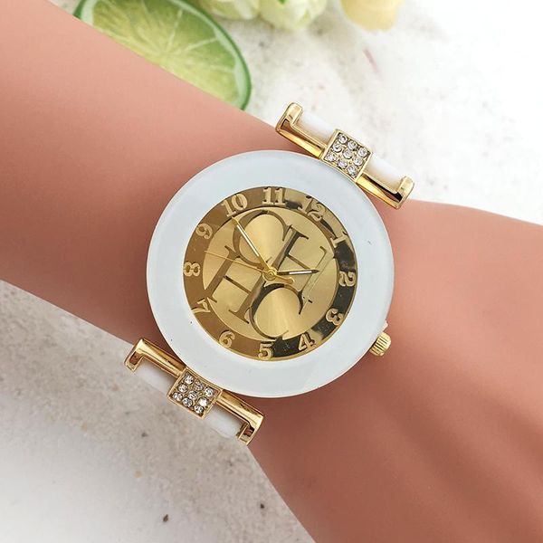 wristwatches 2021 silicone watch for women leisure quartz women's sports gold crystal wristband, Slivery;brown
wristwatches 2021 silicone watch for women leisure quartz women's sports gold crystal wristband, Slivery;brown