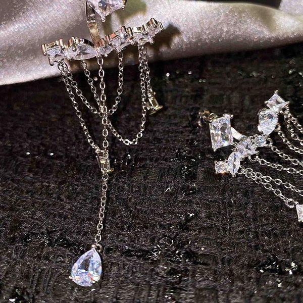 stud inspired design silver inlaid crystal tassel long earrings exquisite sparkle light luxury women's jewelry party accessories, Golden;silver
stud inspired design silver inlaid crystal tassel long earrings exquisite sparkle light luxury women's jewelry party accessories, Golden;silver