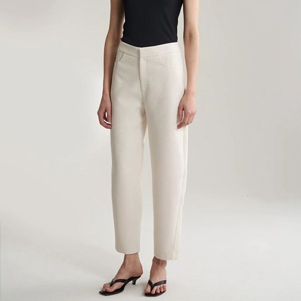capri spring/summer 2021 trousers fashionable casual solid color straight mid-waist pants 126d, Black;white
capri spring/summer 2021 trousers fashionable casual solid color straight mid-waist pants 126d, Black;white