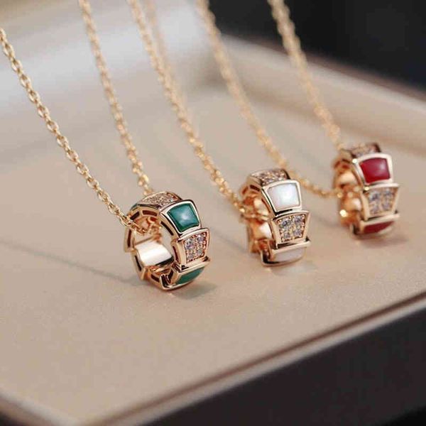 baojia snake series necklace female s925 sterling silver clavicle chain agate pendant fashion gift
baojia snake series necklace female s925 sterling silver clavicle chain agate pendant fashion gift