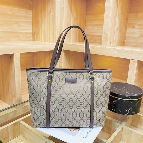 new women's bag fashion goddess style atmosphere one shoulder large capacity tote texture handbags
new women's bag fashion goddess style atmosphere one shoulder large capacity tote texture handbags