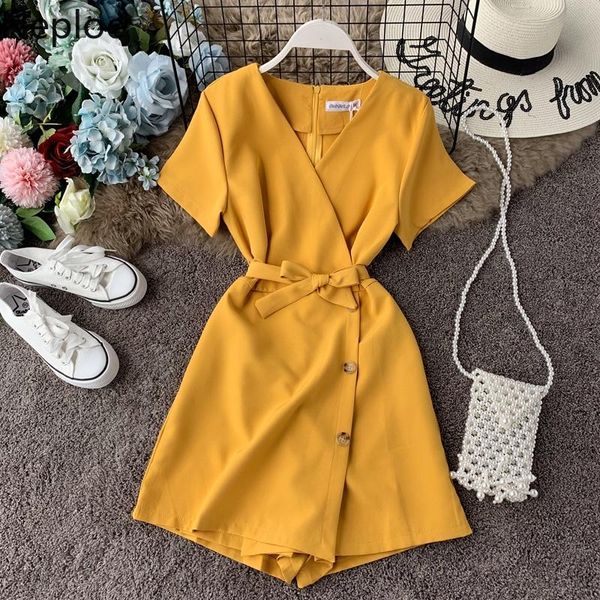 women's jumpsuits & rompers neploe v neck short sleeve summer 2021 solid slim waist single breasted playsuits casual back zipper bodysu, Black;white
women's jumpsuits & rompers neploe v neck short sleeve summer 2021 solid slim waist single breasted playsuits casual back zipper bodysu, Black;white