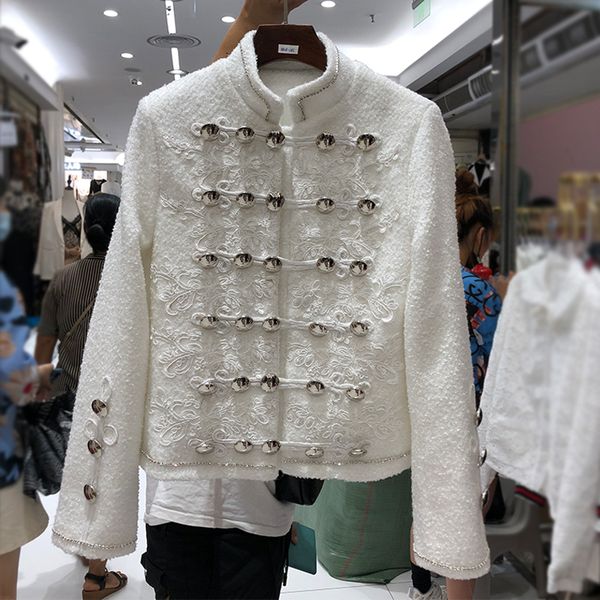autumn and winter clothing new national fashion retro young ethnic style plate flower embroidered stand collar coat womens tweed all-matchin, Black;brown
autumn and winter clothing new national fashion retro young ethnic style plate flower embroidered stand collar coat womens tweed all-matchin, Black;brown