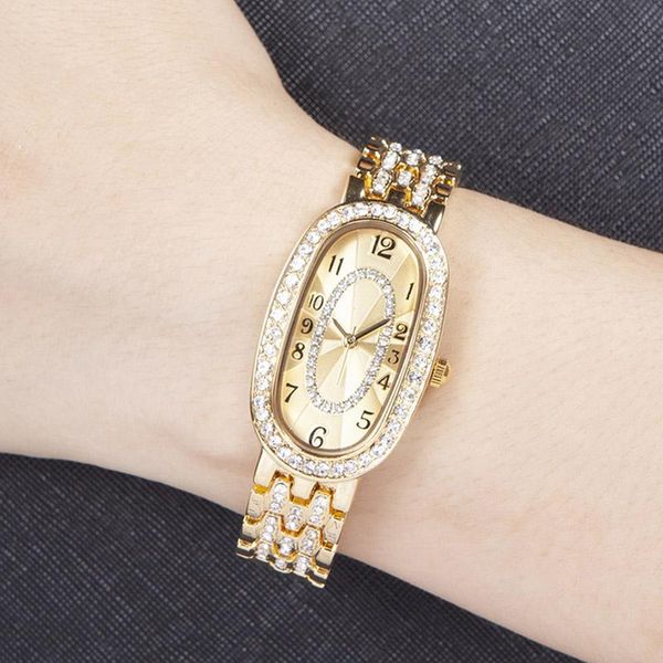 wristwatches 2021 fashion women's diamond bracelet watch evening party hand famale leisure gift gold quartz, Slivery;brown 
wristwatches 2021 fashion women's diamond bracelet watch evening party hand famale leisure gift gold quartz, Slivery;brown