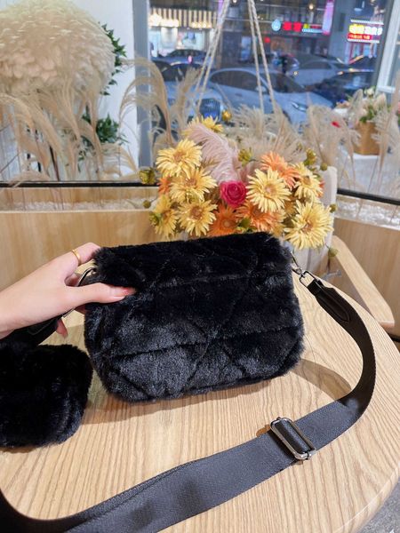 cross mini bags luxury designer body high-quality genuine leather crossbody shoulder bag fashion brand 5 different colors with the original
cross mini bags luxury designer body high-quality genuine leather crossbody shoulder bag fashion brand 5 different colors with the original