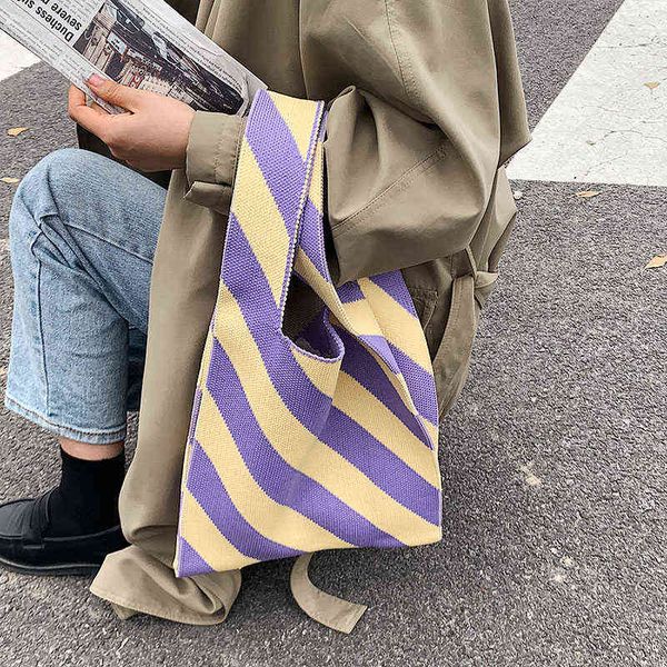 shopping bags ins fashion color stitching stripe knitted handbags for women 2021 winter designer ladies hand bag 9109 220304
shopping bags ins fashion color stitching stripe knitted handbags for women 2021 winter designer ladies hand bag 9109 220304