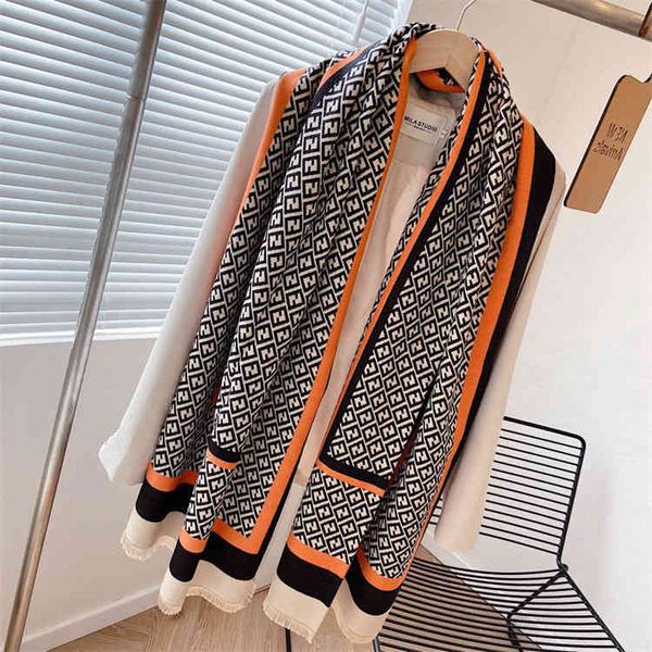 fine bohemian national style cashmere scarf female autumn and winter thick warm shawl long student live broadcast, Blue;gray
fine bohemian national style cashmere scarf female autumn and winter thick warm shawl long student live broadcast, Blue;gray