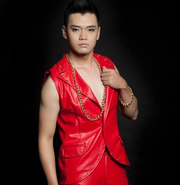 men's vests red summer style personality slim male rivet fashion vest men punk rock costumes singer dance stage street star, Black;white
men's vests red summer style personality slim male rivet fashion vest men punk rock costumes singer dance stage street star, Black;white