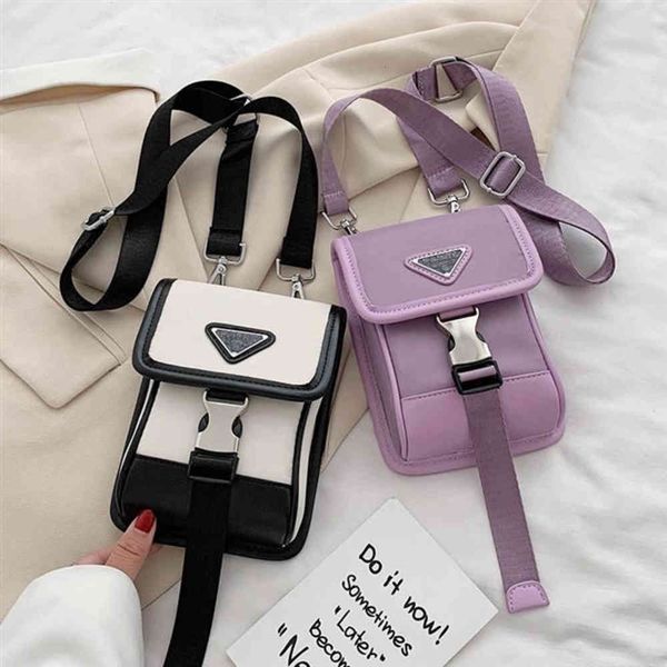 2021 new men's and women's single shoulder messenger bag, available in black, purple, khaki,white, made of nylon,easy to clean
2021 new men's and women's single shoulder messenger bag, available in black, purple, khaki,white, made of nylon,easy to clean
