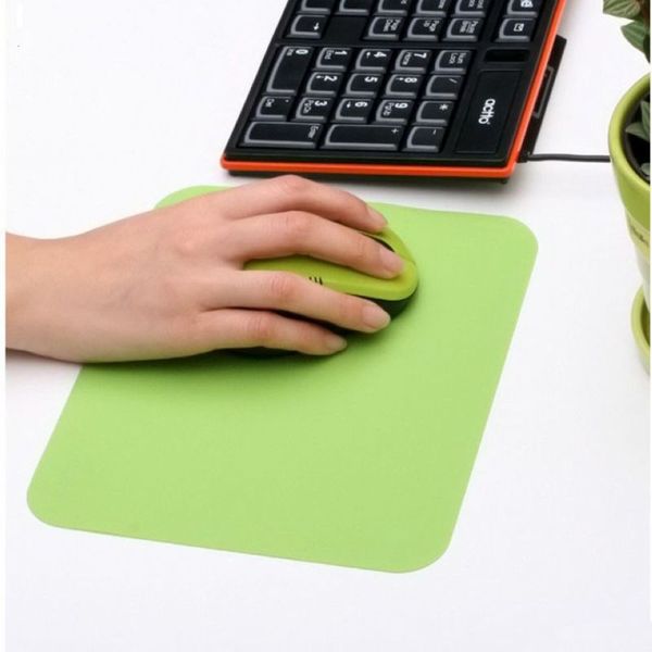 home desk pad rectangular, bright color, washable, creative and fashionable computer silicone mouse
home desk pad rectangular, bright color, washable, creative and fashionable computer silicone mouse