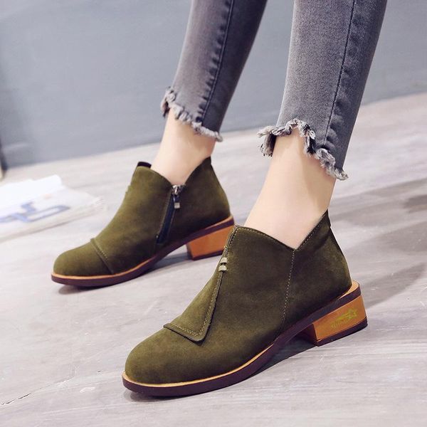 boots booties female 2021 autumn and winter low to help thick with suede round head zipper bare large, Black
boots booties female 2021 autumn and winter low to help thick with suede round head zipper bare large, Black