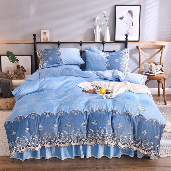 bedding sets 4pcs crystal jacquard embroidery luxury king size duvet cover set bed skirt pillowcase bedclothes
bedding sets 4pcs crystal jacquard embroidery luxury king size duvet cover set bed skirt pillowcase bedclothes