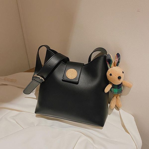 evening bags high-end handbag luxury 2021 brand bag all-match portable messenger net red retro casual one-shoulder bucket
evening bags high-end handbag luxury 2021 brand bag all-match portable messenger net red retro casual one-shoulder bucket