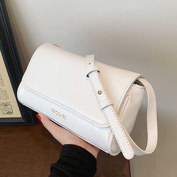 women's new pu soft leather texture messenger simple solid color small square fashion trend light shoulder bag
women's new pu soft leather texture messenger simple solid color small square fashion trend light shoulder bag