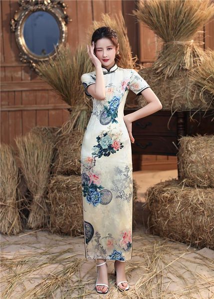 vintage chinese style women long qipao slim evening banquet straight cheongsam dresses short sleeve print floral spring ethnic clothing, Red
vintage chinese style women long qipao slim evening banquet straight cheongsam dresses short sleeve print floral spring ethnic clothing, Red