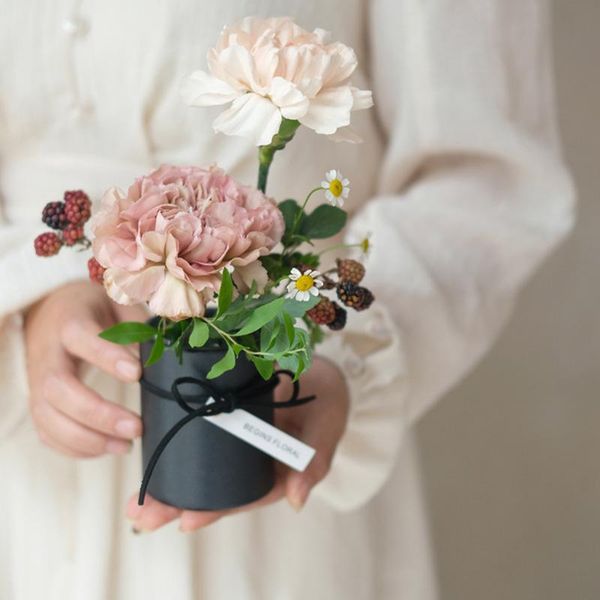 ladies presents box bouquet packing bucket vase flowers boxes case lid hug portable round gift with wrap