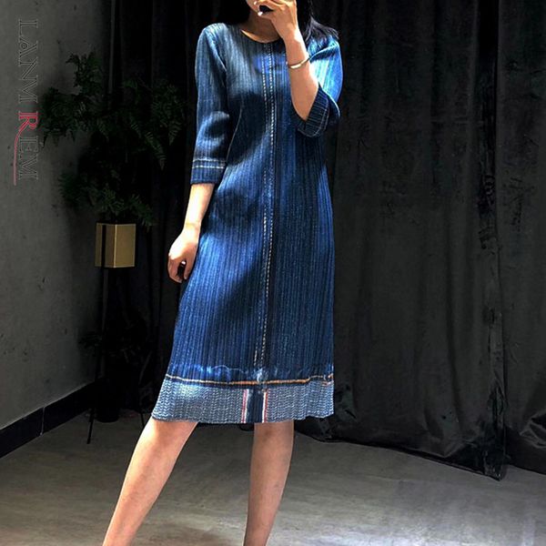 women denim blue pleated big size dress round neck three quarter sleeve loose fit fashion spring autumn 2e1105 210507, Black;gray
women denim blue pleated big size dress round neck three quarter sleeve loose fit fashion spring autumn 2e1105 210507, Black;gray
