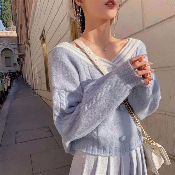 women college style loose womens sweaters outer wear flower bud sleeves v neck pullover striped, White;black
women college style loose womens sweaters outer wear flower bud sleeves v neck pullover striped, White;black