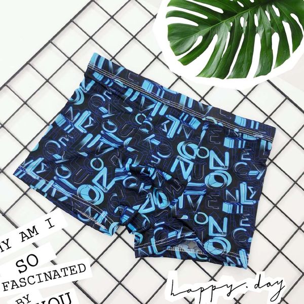 2 plus summer style high-end ice silk men's underwear personality fashion boxers breathable small size, Black;white
2 plus summer style high-end ice silk men's underwear personality fashion boxers breathable small size, Black;white