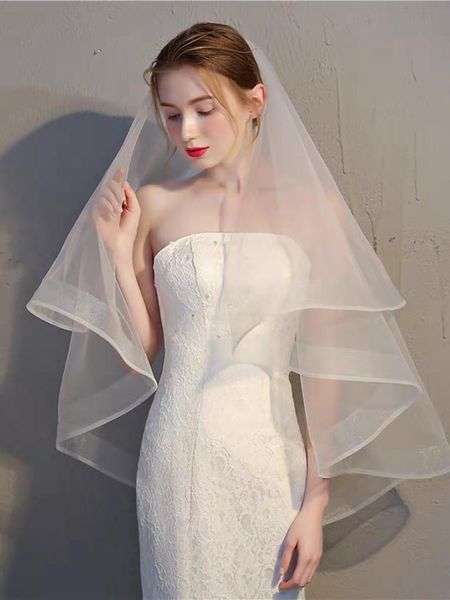 bridal veils v072 double layers short simple ivory veil with metal comb wedding accessories, Black
bridal veils v072 double layers short simple ivory veil with metal comb wedding accessories, Black