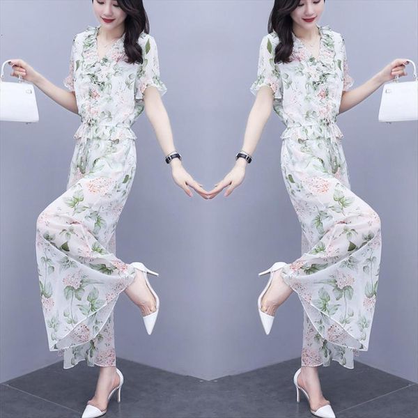 floral chiffon wide leg womens tracksuits trouser suit summer style lantern sleeve slim two piece set elastic waist ruched v, Gray
floral chiffon wide leg womens tracksuits trouser suit summer style lantern sleeve slim two piece set elastic waist ruched v, Gray