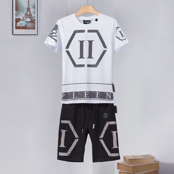 plein bear mens t shirts crystal skull tracksuit men t-shirts casual tracksuits jogger shorts sets sporting suit 147279, Gray
plein bear mens t shirts crystal skull tracksuit men t-shirts casual tracksuits jogger shorts sets sporting suit 147279, Gray