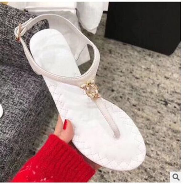 2021 new classic beach open sandals with gold metal logo in sheepskin ,women flat heel sandals size 35-40, Black
2021 new classic beach open sandals with gold metal logo in sheepskin ,women flat heel sandals size 35-40, Black